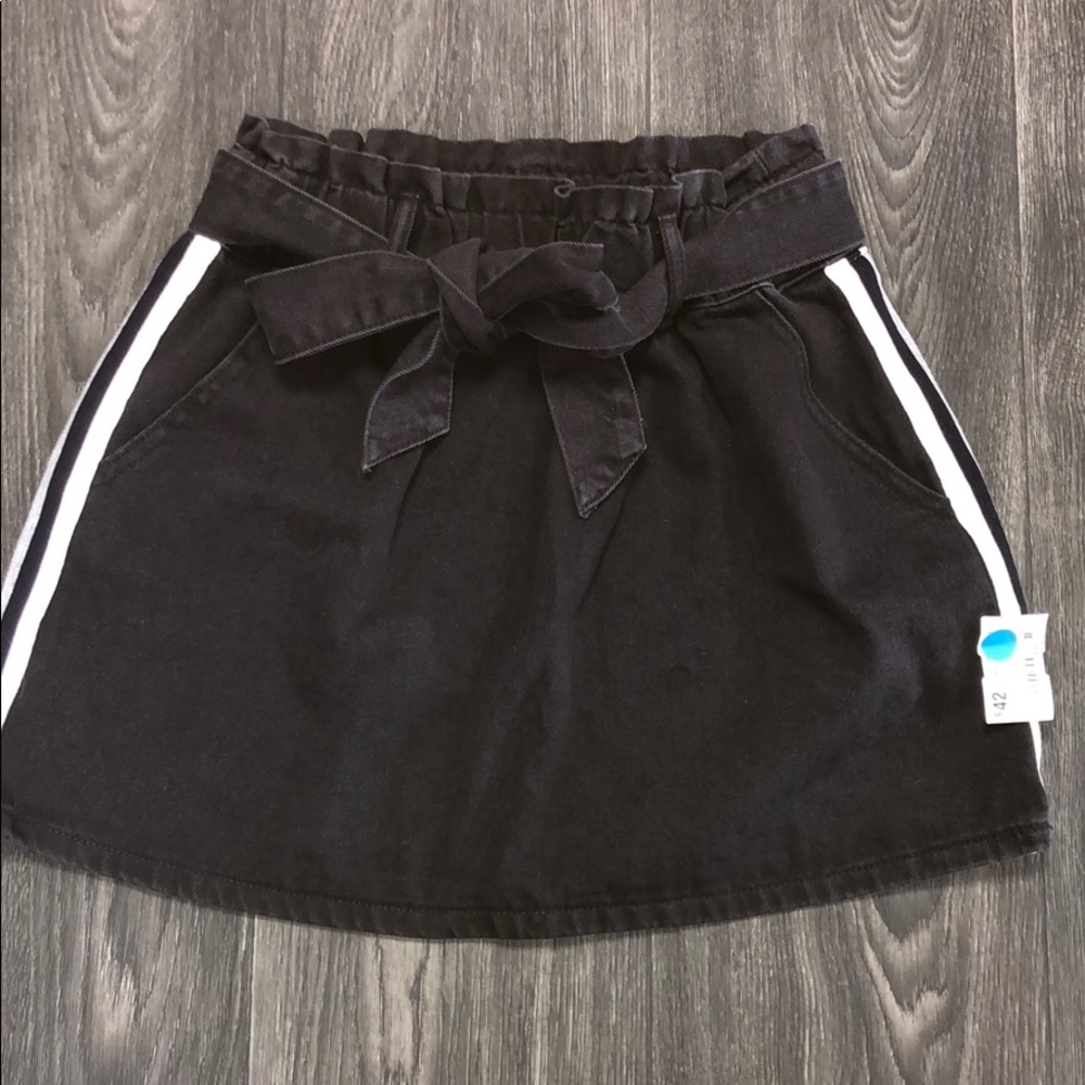 Mustard Seed black skirt